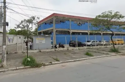 Imóvel com vista panorâmica da facha, propondo visibilidade da sua marca