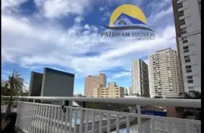 Apartamento amplo e muito bem ventilado, com iluminação natural privilegiada.