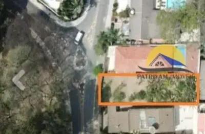 Terreno à venda na Avenida Locarno, 177, Jardim Leonor Mendes de Barros, São Paulo