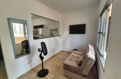 Casa em condomínio fechado com 2 quartos para alugar em Guilhermina, Praia Grande  por R$ 2.500