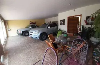 Casa com 4 quartos à venda no Palmital, Marília 
