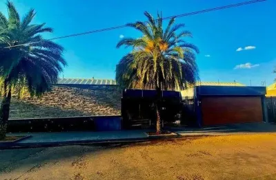 Casa com 6 quartos à venda na Rua Hemetério Gomes Fernandes, S/n, Jardim Tropical, Marília
