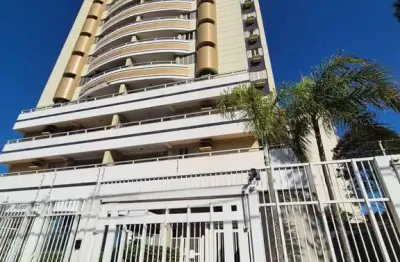 Apartamento à venda em Barbosa-Marília: 3 suítes por R$700 mil