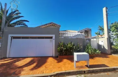 Casa à Venda em Marília: 4 Dorms, 275m² no Jardim São Domingos