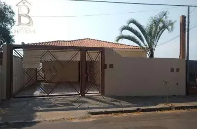 Casa com 3 quartos à venda no Jardim Vitória, Marília 