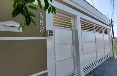 Casa com 3 quartos para alugar no Palmital, Marília 