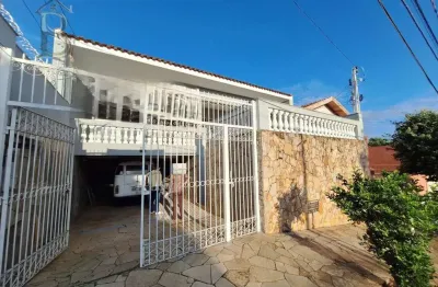 Casa com 3 quartos à venda na Rua Jericó, 482, Betel, Marília