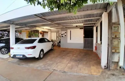 Casa com 3 quartos à venda na Avenida Sigismundo Nunes de Oliveira, 570, Jardim Nazareth, Marília