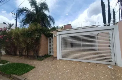 Casa com 3 quartos para alugar na Rua Plínio Amaral, 67, Fragata, Marília