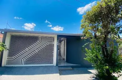 Casa com 3 quartos para alugar no Jardim Altos do Palmital, Marília 