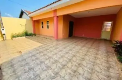 Casa com 3 quartos para alugar no Jardim Esplanada, Marília 