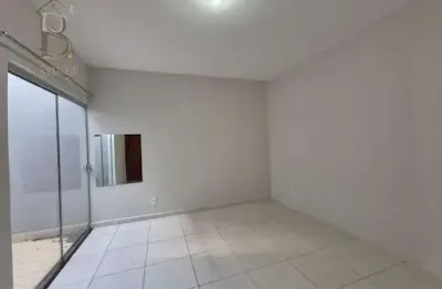 Casa com 2 quartos para alugar no Jardim Portal do Sol, Marília 