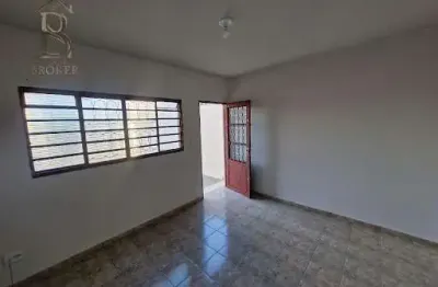 Aluguel de casa em marília: senador salgado filho - ótima localização