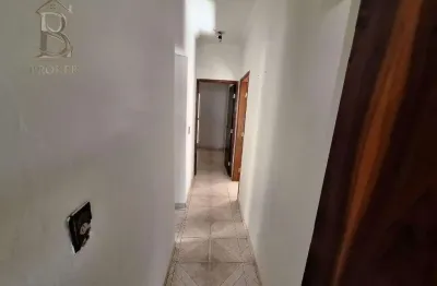 Casa com 3 quartos para alugar no Núcleo Habitacional Juscelino Kubitschek, Marília 