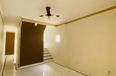 Casa com 3 quartos para alugar na Rua Clemente Garla, 200, Jardim Portal do Sol, Marília