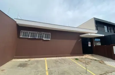 Casa comercial para alugar na Rua Quinze de Novembro, 979, Alto Cafezal, Marília