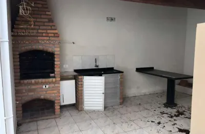 Casa com 3 quartos para alugar na Rua Joaquim Nabuco, 317, Bassan, Marília