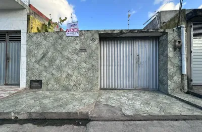 Casa com 2 quartos à venda na Rua São Domingos, 30, Santos Dumont, Maceió
