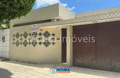 Casa com 3 quartos à venda na Avenida Rosinaldo Ferreira Mendes, 48, Cidade Universitária, Maceió