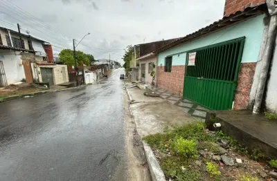 Casa com 2 quartos à venda na Rua Oswaldo Ramos, 45, Santa Lúcia, Maceió
