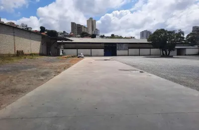 Galpão para locação no bairro caiçara, situado próximo à av. carlos luz e av. pedro ii, a 05min do anel rodoviário