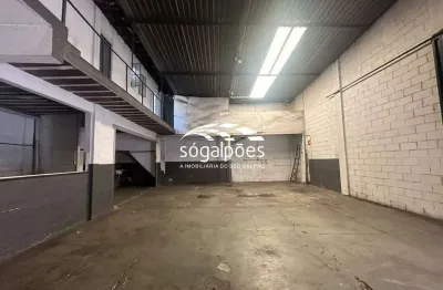 Barracão / Galpão / Depósito para alugar no João Pinheiro, Belo Horizonte 