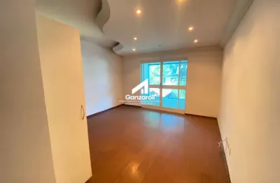 Casa com 3 quartos à venda na Avenida São Valério, 495, Jardim Guedala, São Paulo