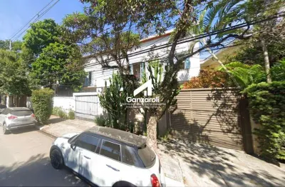 Casa à venda na Rua Bastos Pereira, 292, Vila Nova Conceição, São Paulo