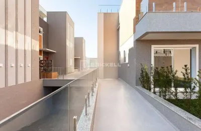 Casa à venda na Rua José Nicco, Mossunguê, Curitiba