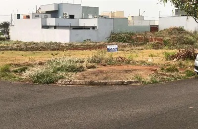 Excelente terreno de esquina. bom jardim com 538,62m2. ótima localização