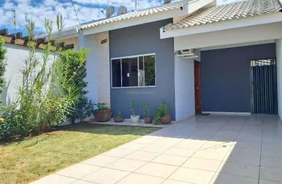 Casa com 2 quartos à venda na Rua José de Farias Ferraz, 591, Jardim Três Lagoas, Maringá