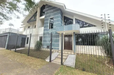Casa à venda na Rua Monte Cáceros, 224, Zona 03, Maringá