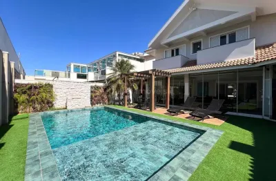 Casa com 5 quartos à venda na Avenida Doutor Gastão Vidigal, Zona 08, Maringá