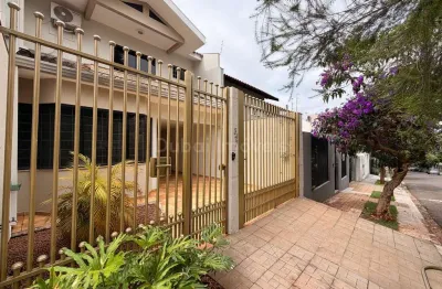 Sobrado à venda com suíte e espaço gourmet no Jardim Novo Horizonte