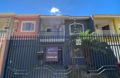 Sobrado à venda mobiliado, 189 m2 de construção, próximo ao Muffato, garagem para 4 carros