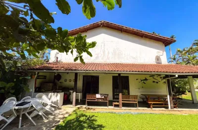 Casa com piscina privativa na barra do sahy - à venda