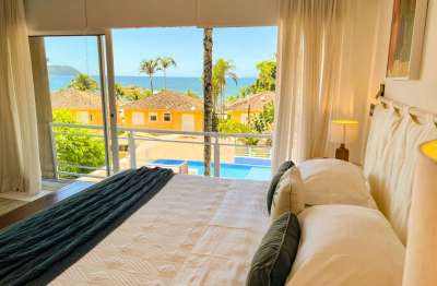Casa em condomínio vista para o mar da praia de juquehy - à venda
