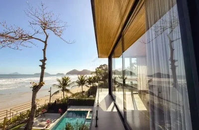 Casa pé na areia na praia da baleia town house - à venda