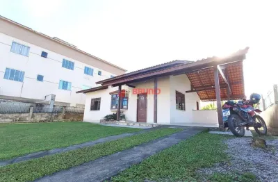 Casa com 3 quartos à venda na Rua Das Flores, 167, Centro, Antônio Carlos