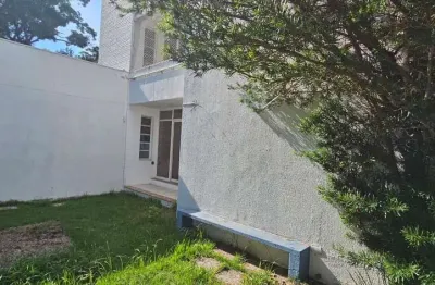 Casa para alugar na Avenida Barão do Rio Branco, Jardim Esplanada II, São José dos Campos