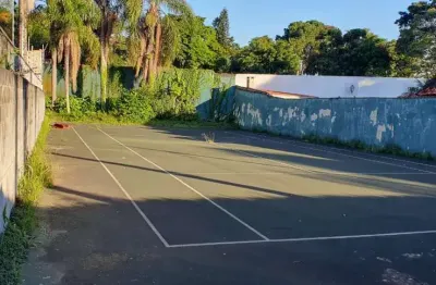 Terreno 562m bolsão de interlagos r$ 999.000,00 laguinho – terreno 15m de frente totalmente murado, totalmente plano, sem árvores
