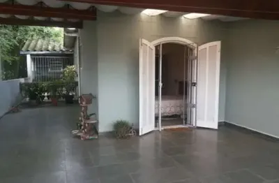 Sobrado r$ 549.000,00 jardim aparecida / próximo ao campo grande 3 dormitórios sendo um suíte 4 vagas