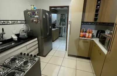 Sobrado r$ 599.000,00 parque das árvores 2 dormitórios