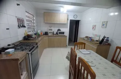 Casa térrea 140m2  r$ 650.000,00 cidade dutra 3 dormitórios 1 suíte 3 vagas aceita financiamento