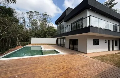 Excelente sobrado r$ 1.890.000,00 - 920m2 terreno 425m2 área construída - interlagos sul / fazenda da ilha - embu guaçu