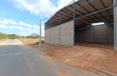 Galpão para locação em montes claros/mg – 480m², pé direito de 7m, acesso facilitado