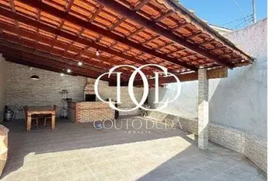 Casa com 2 quartos à venda no Condomínio Maracanã, Santo André 