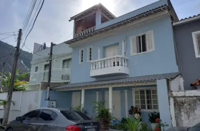 Casa em condomínio fechado com 4 quartos à venda na Estrada dos Bandeirantes, 12431, Vargem Pequena, Rio de Janeiro