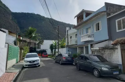 Casa triplex -oportunidade -pronta para mudar vargem pequena