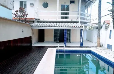 Casa duplex.nao geminada-esquina esquina -vargem pequena